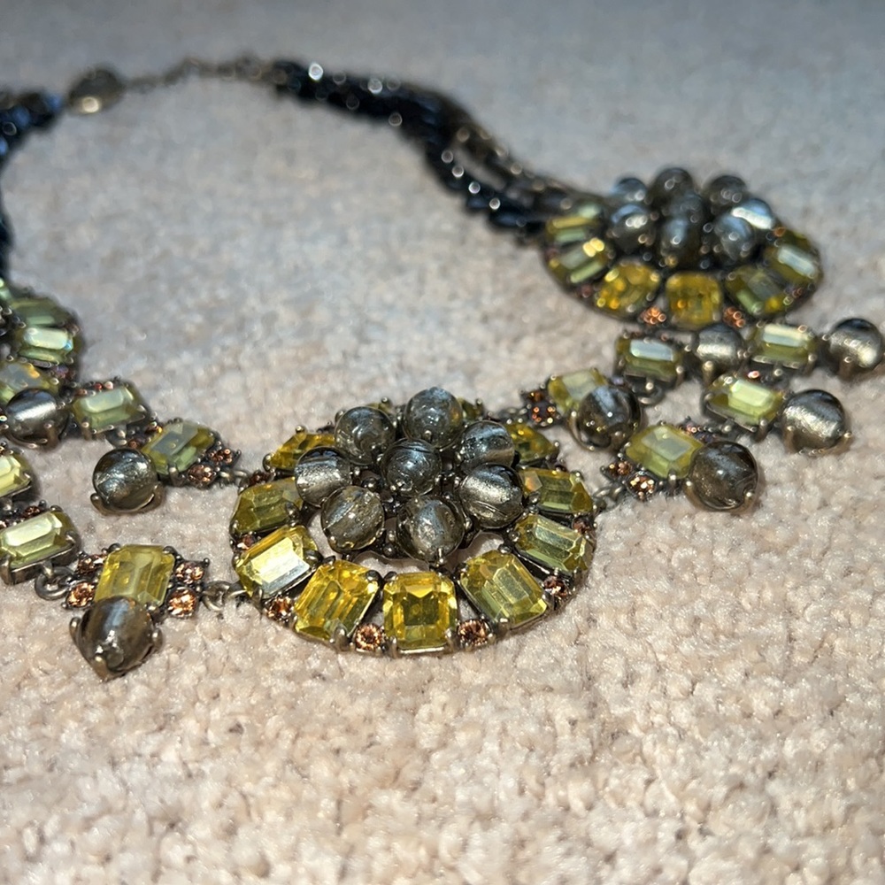 Stella & Dot Vintage  inspired crystal bib necklace, rich and beautiful!